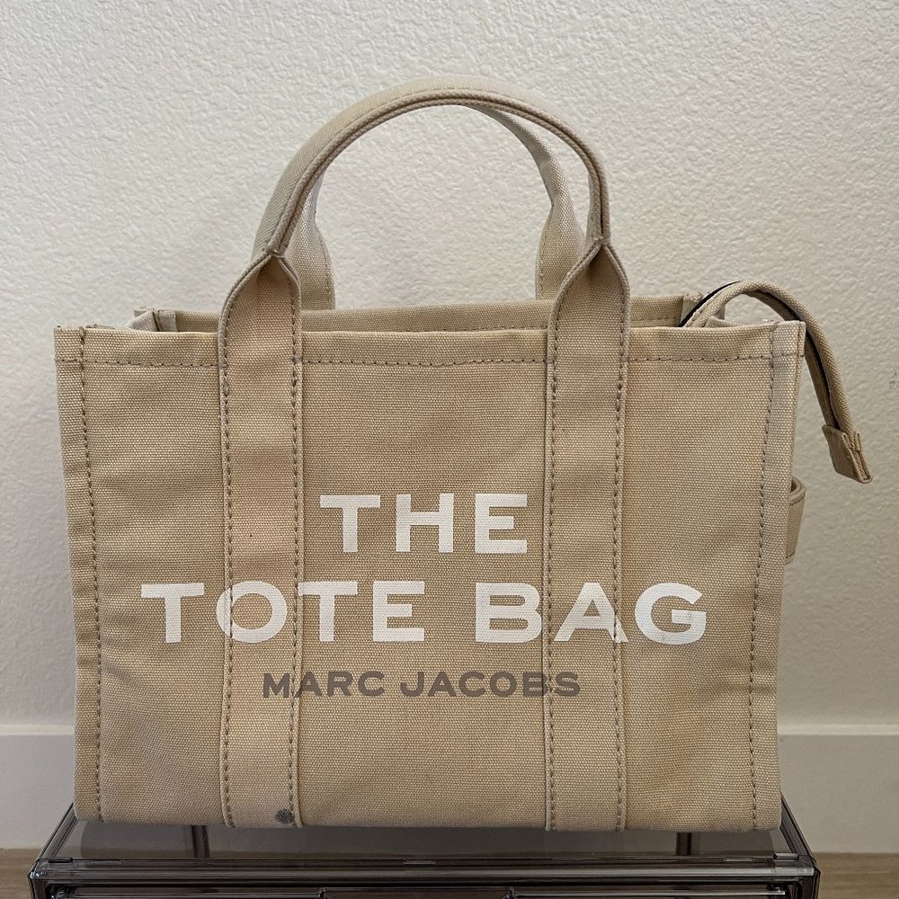 Marc Jacobs The Tote Bag Medium
